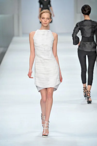 Look 44